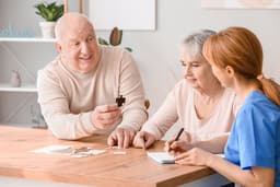 7 Signs Your Loved One Would Benefit From a Dementia ...