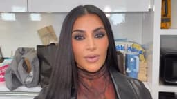 Kim Kardashian flies out of Palm Springs with boyfriend Lewis Hamilton before announcing Broadway debut | Daily Mail Online