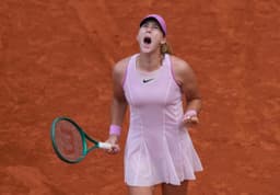 Mirra Andreeva, 19, breaks Coco Gauff's French Open ...