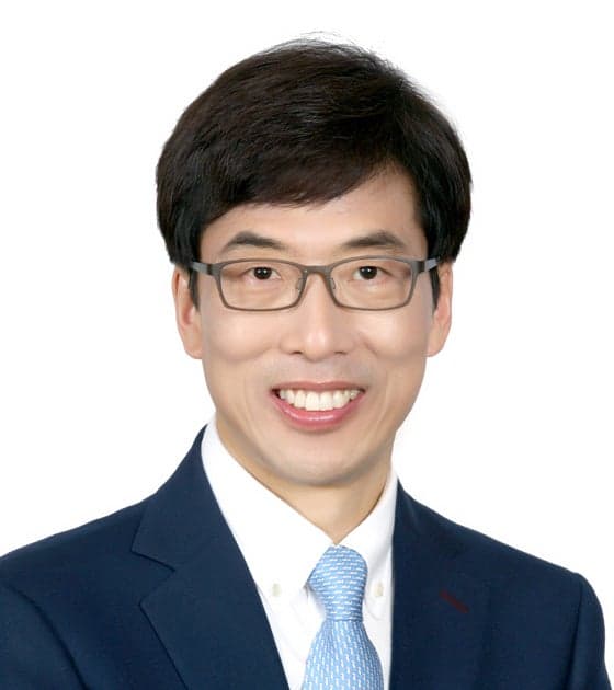 Alum Jinwoo Cheon (Ph.D., '93) selected for 2026 Korea Top ...