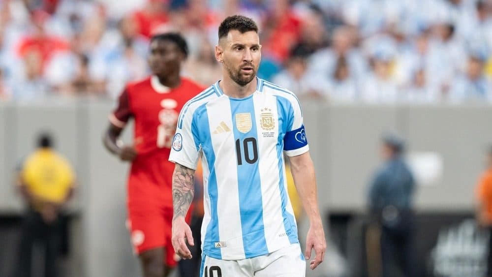 Lionel Messi officially announces retirement from Argentina ...