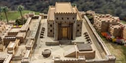 First Temple Wooden Beams Found Ahead of Tisha B'Av