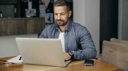 New Qualcomm Chip Could Make Your Next Windows Laptop Cheaper Than A MacBook Neo
