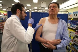 How to Find Flu, COVID, and RSV Shots Near You