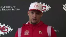 Patrick Mahomes praises offensive line's performance ...