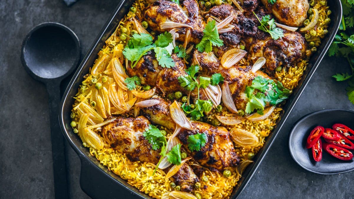 💛 Butter Chicken & Rice Traybake
