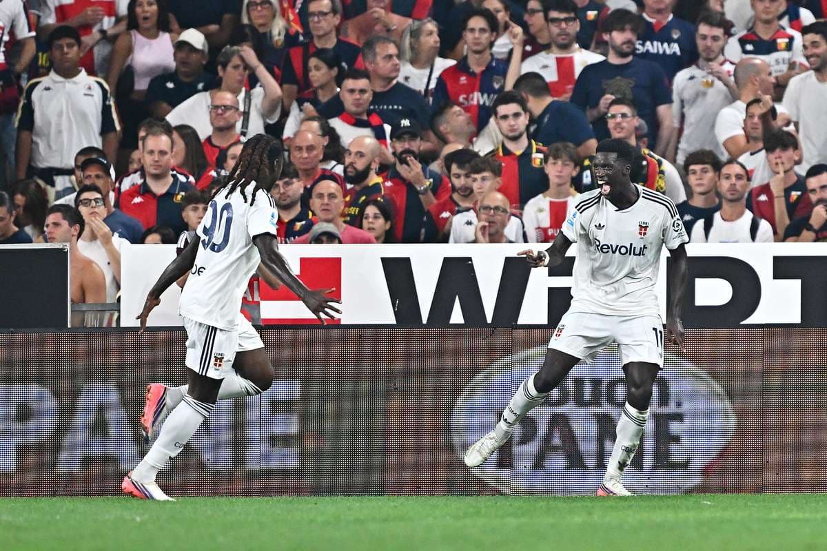 Como score four in electric display move to the summit of Serie A