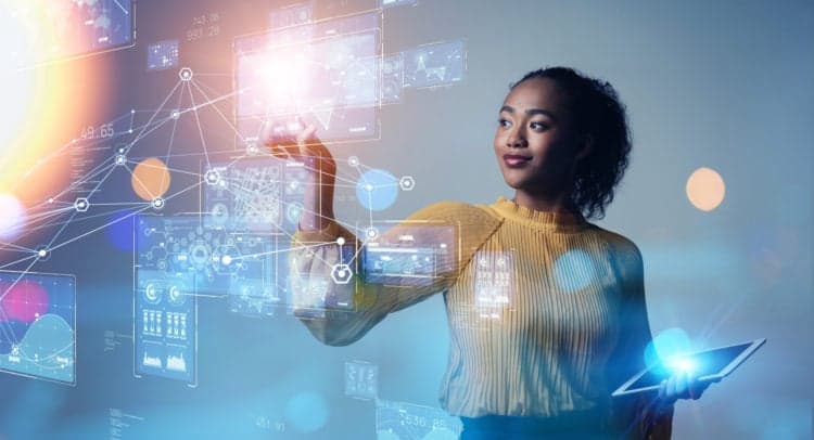 UiPath Stock Sinks as Outlook Cut Shocks Investors - TipRanks.com