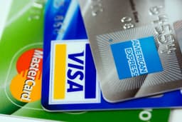 Analysts remain bullish on Visa (V) following Bridge collaboration