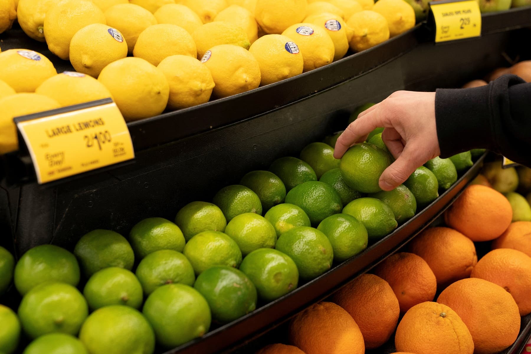 Fed report cites 'stepped-up' inflation due to tariffs, Iran, AI ...