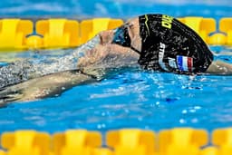 Marrit Steenbergen Swims 58.33 100 Back, 1 of 3 Dutch ...