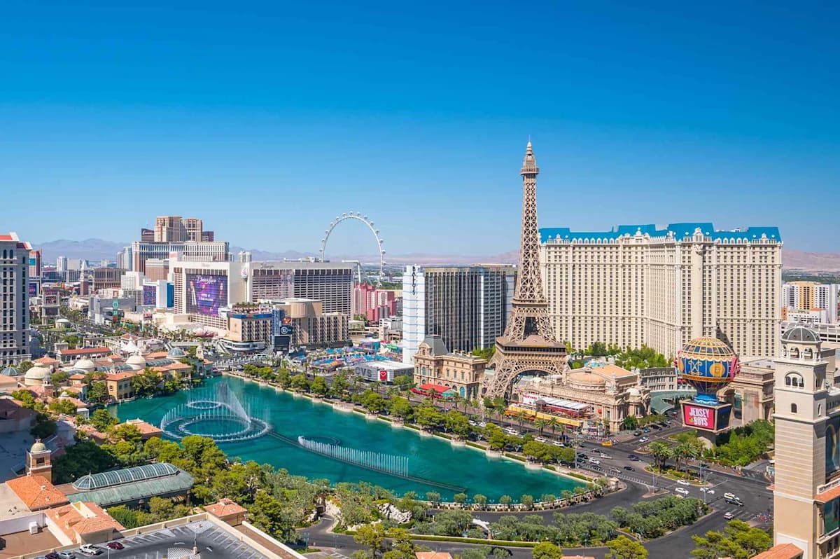 This Las Vegas Attraction Was Named the the No. 1 Tourist ...