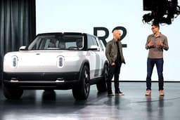 Rivian Tumbles 5% After U.S. Sales Plunge 26%, With R2 Launch and April 30 Earnings in Focus
