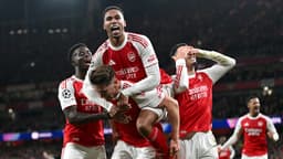Arsenal could boost transfer war chest by £90m with four ...