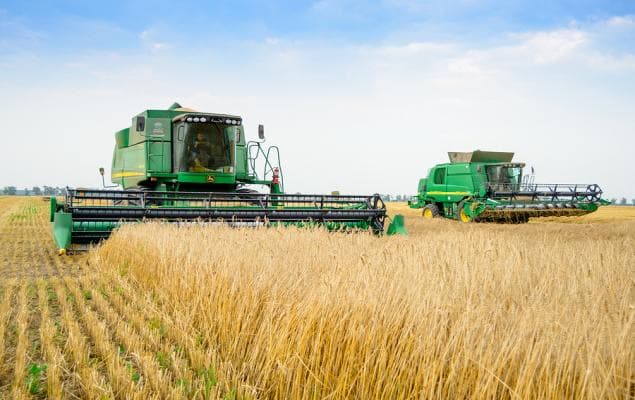 Zacks Industry Outlook Highlights Bunge Global and GrowGeneration