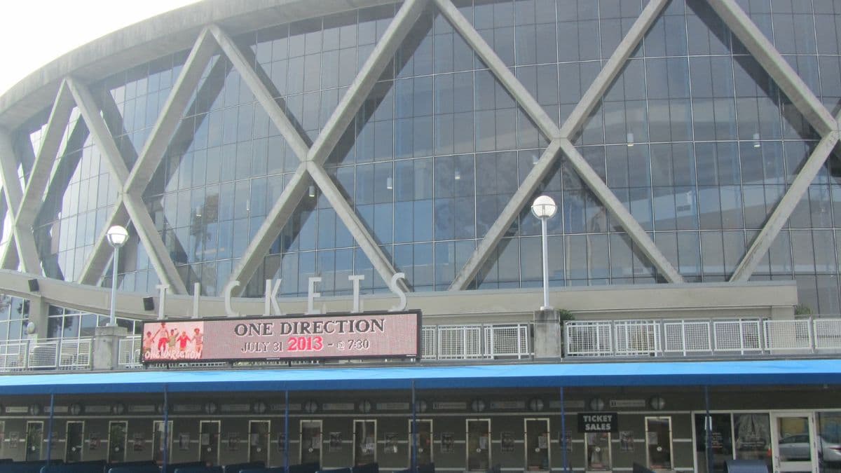 Oakland Arena Sale Draws Potential Bidding Fight
