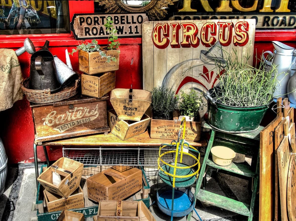 Shop these Vintage Sales and Barn Sales in Columbus
