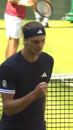 @atptour: Check out the wheels on @AlexZverev ⚡️

@ATPHalle | #TWO26 https://t.co/PMIn4L4uhU