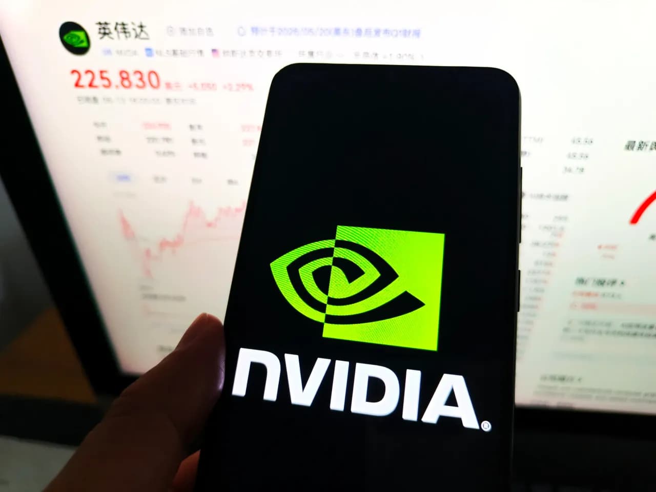 Record FY2026 Q4 + Q1 beat/$1T backlog — $5.7T+ #1 mcap