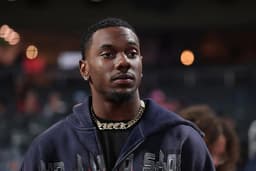 Giants' Malik Nabers out of red non-contact jersey in ...