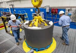 SwRI expands deep-sea, high-pressure testing with new 30-inch pressure vessel