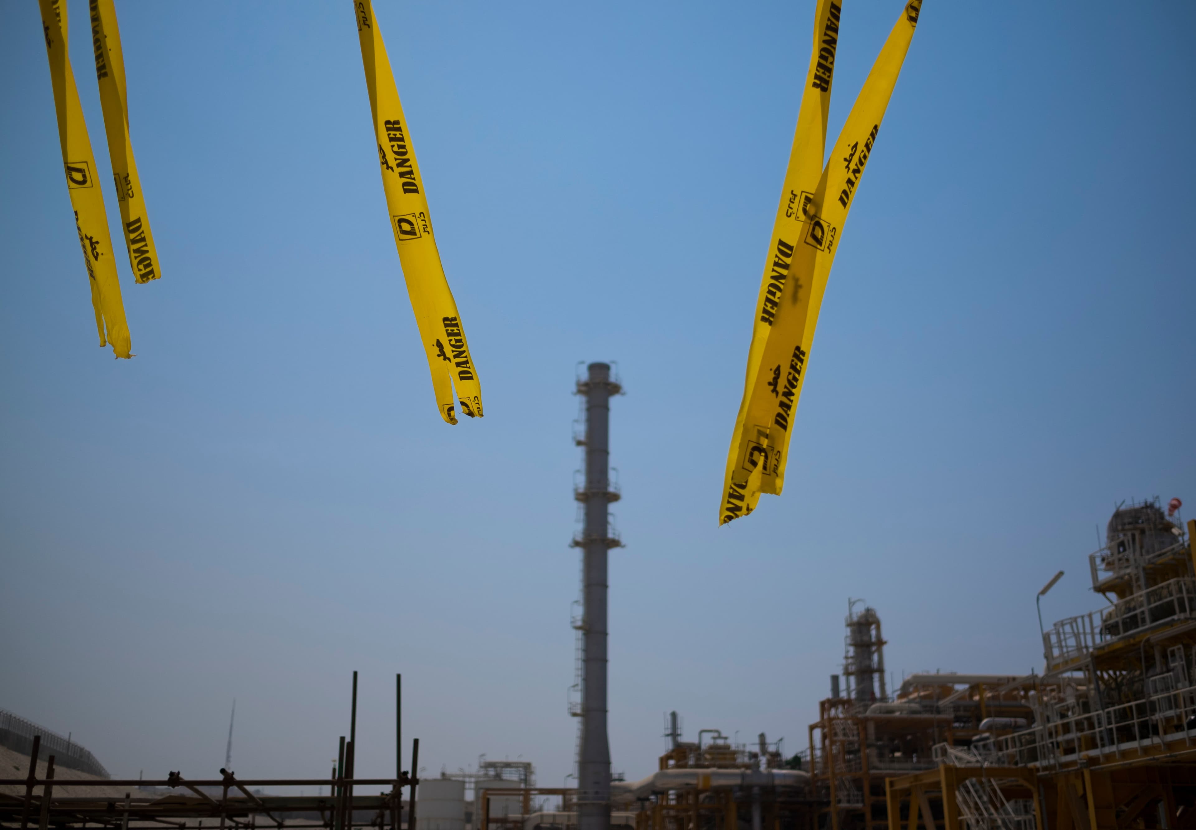 Iranians Return to South Pars Gas Complex to Repair and Rebuild
