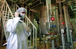 Report: US Says No Iran Deal Without Enriched Uranium Handover, Keeps Military Option Open - i24NEWS