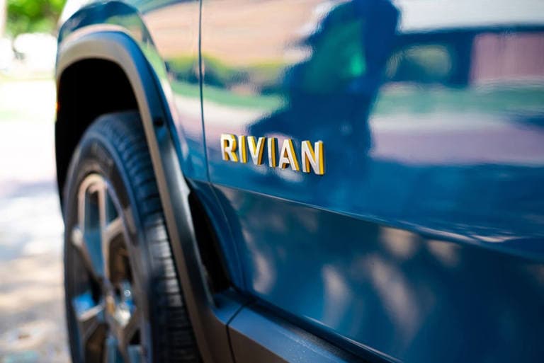 A $1.25 billion reason to buy Rivian stock now