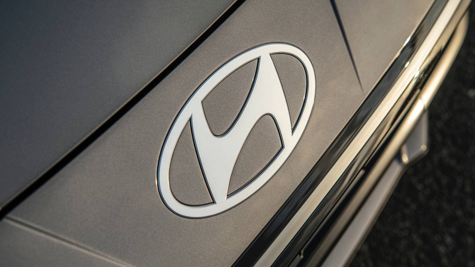 Hyundai Posts Best Hybrid Month Ever, EV Sales Climb Despite Tax Credit Headwinds
