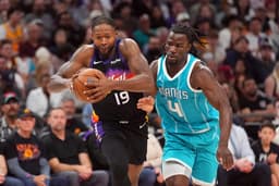 Phoenix Suns Bring Back Forward Haywood Highsmith