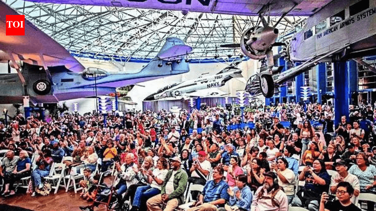 Under Trump's Nasa, moon rocket from Boeing faces uncertain future - The Times of India