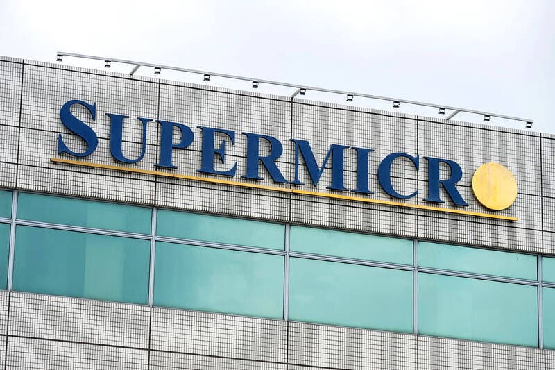 Super Micro 'fixer' pleads guilty to diverting AI tech