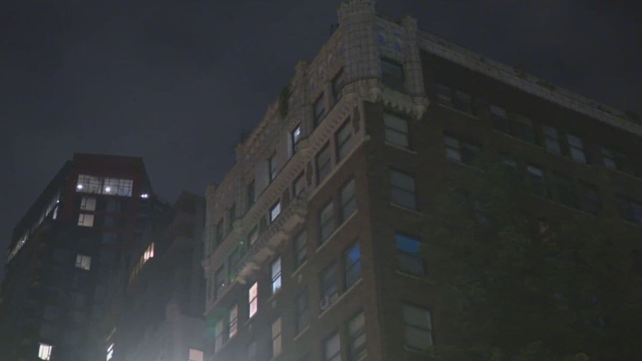 Man with multiple warrants dies after 9-story jump during ...