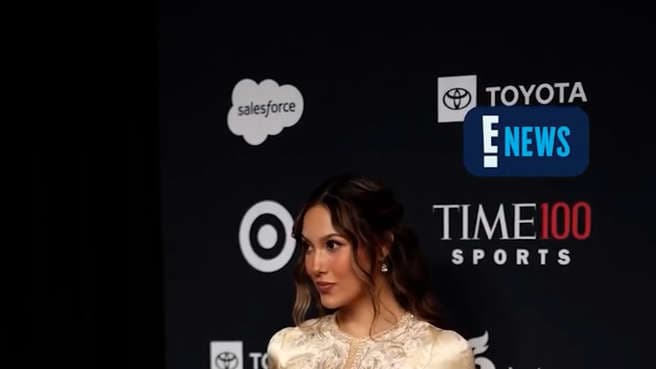 Eileen Gu serves an iconic red carpet look | Watch