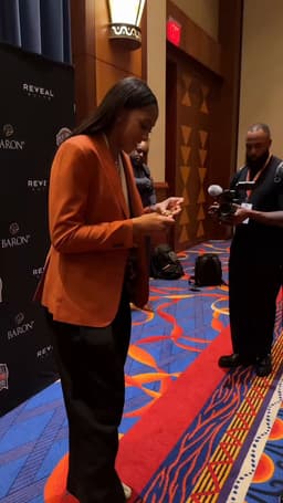 @WNBA: “I’m married to the game.” 💍

Candace Parker shows off her Class of 2026 Hall of Fame ring at tonigh...