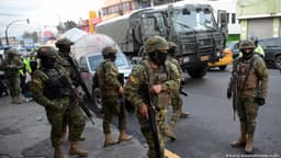 Ecuador despliega 4.000 policías y militares en Quito