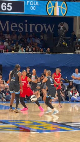 @WNBA: Go ahead then, rook 🫡

Gabriela Jaquez gets the float to fall!

ATL-CHI | ESPN | 2026 WNBA Commissio...