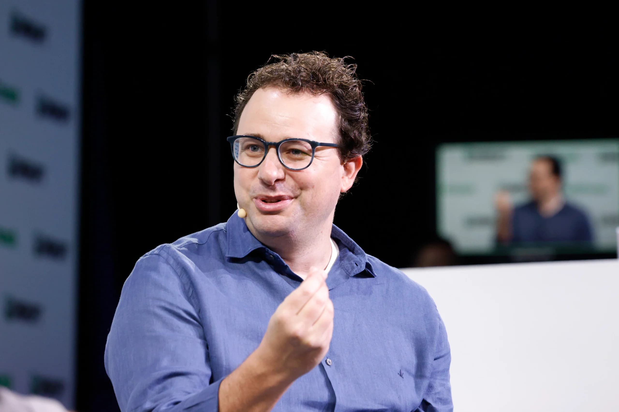 Anthropic valuation nears $1tn after record AI funding round