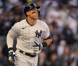 Yankees star Aaron Judge sidelined indefinitely with a rib stress fracture