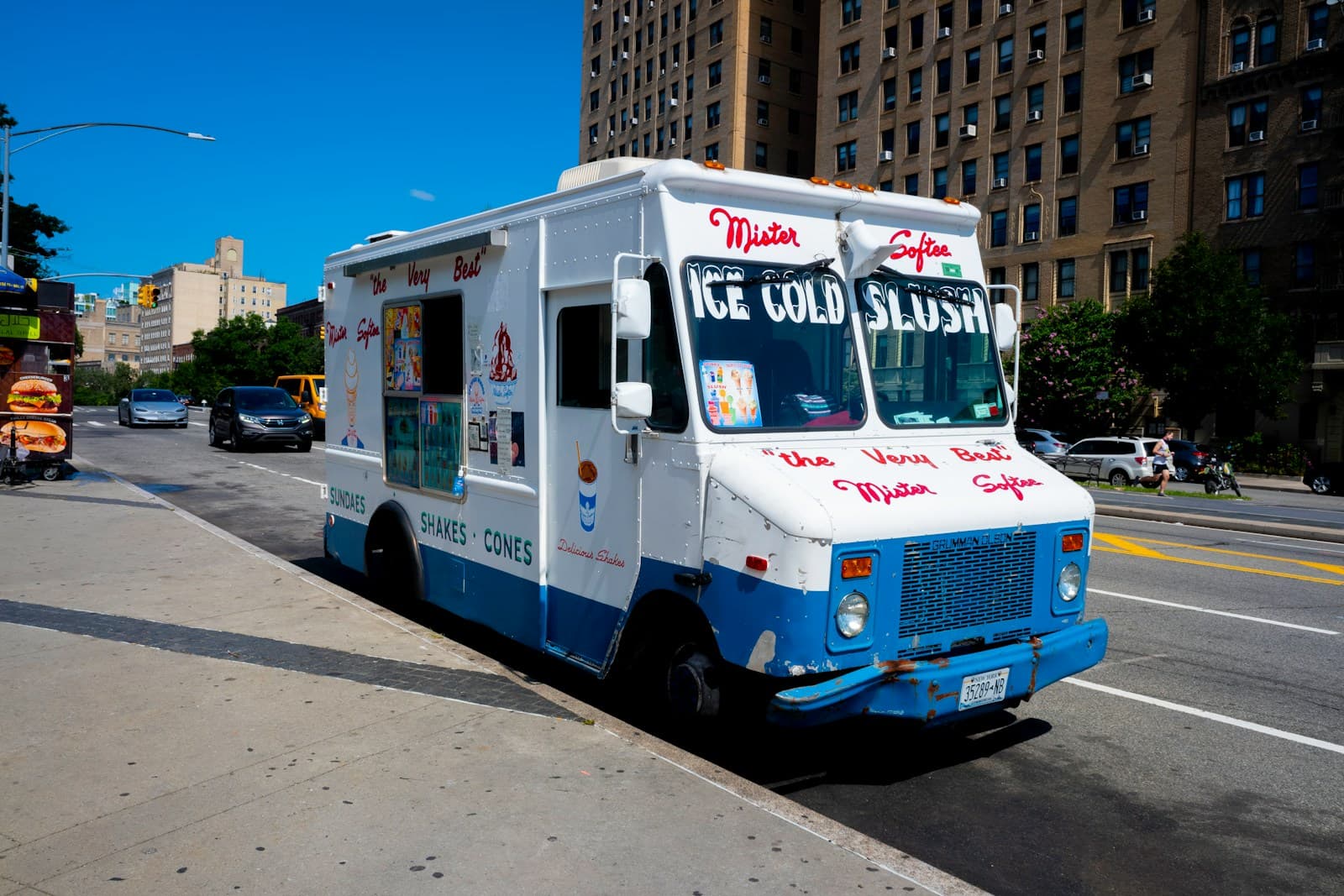 Parent Says A School Snow Cone Truck Tricked Kids Into Tipping Without Realizing They Were Spending Extra Money