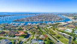 Iran conflict lifts mortgage rates, but housing demand stays ...