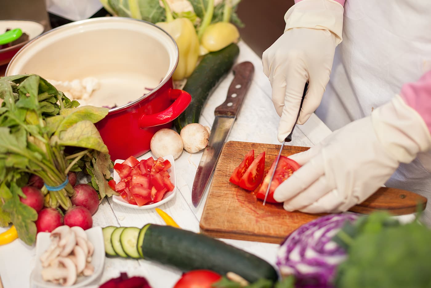 4 Food Safety Tips to Protect Yourself from Foodborne Illnesses