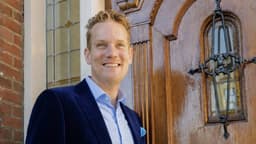 Rik richt zich met eigen arbodienst op preventie: ’Als je het systeem wilt veranderen, moet je het zelf doen’ | De Telegraaf