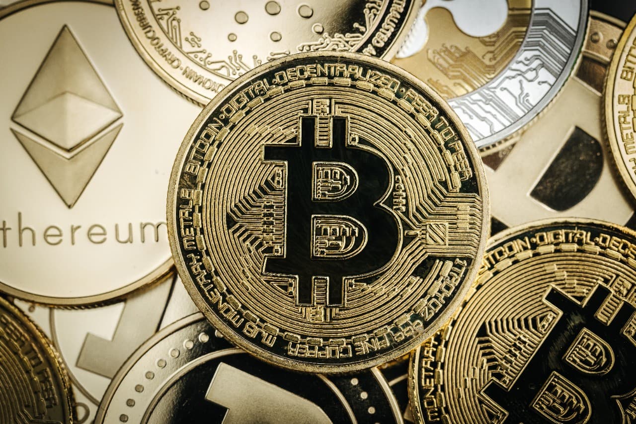 Bitcoin Outlook: ETF Inflows and Liquidity Drive BTC Above ...