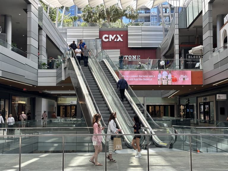 Movie theater chain with 2 Minnesota locations files for bankruptcy