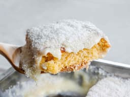 This vintage 4-ingredient cake is one of the most delicious I’ve made