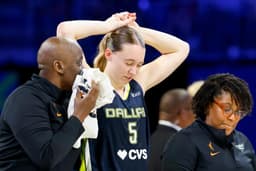 Paige Bueckers out after nasty collision with Sparks player