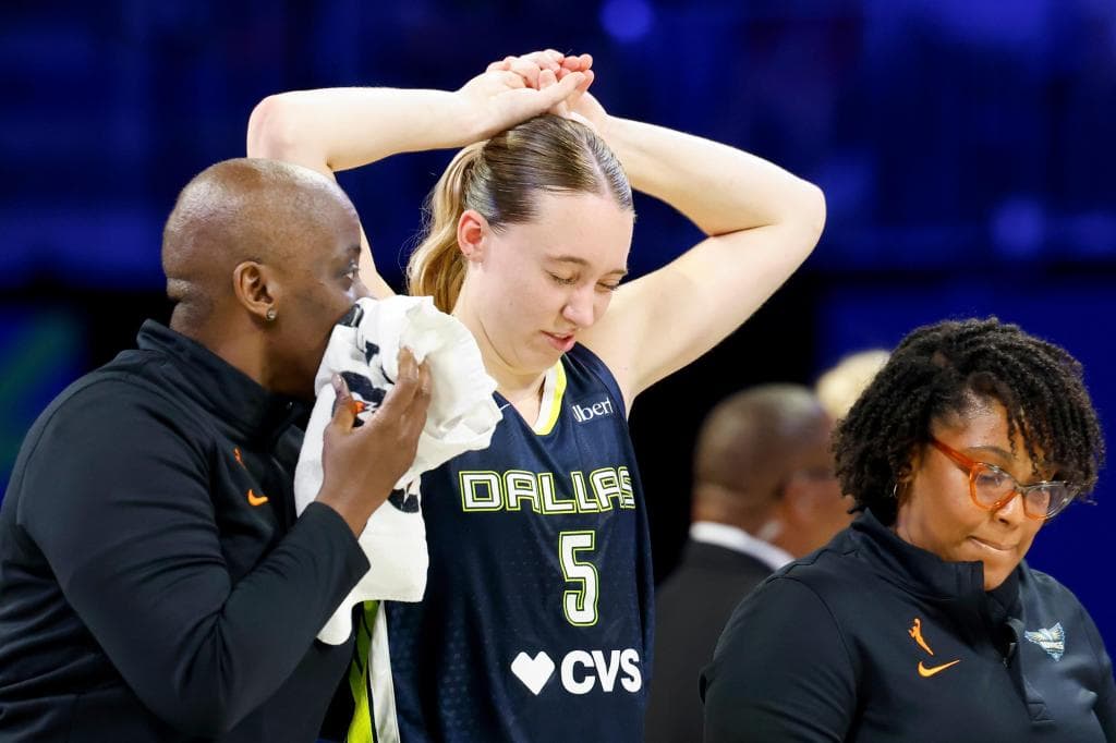 Paige Bueckers out after nasty collision with Sparks player