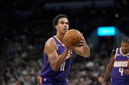 This Suns Standout Brings the Best Value to Phoenix's Roster