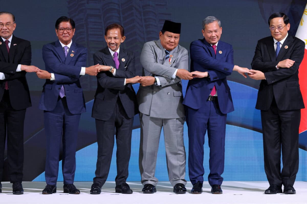 ASEAN is the missing link in Indonesia's bridge building ...